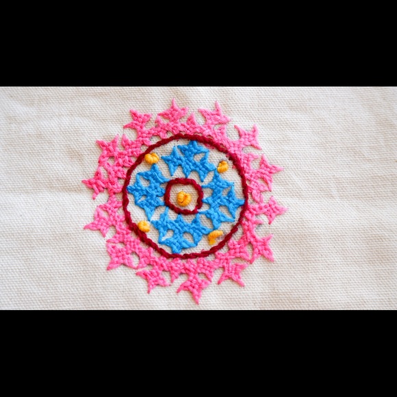 Hand embroidered canvas tote bag, reusable bag, farmer’s market tote bag - Picture 5 of 5